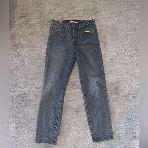 Women’s Levi wedgie black jeans size 27